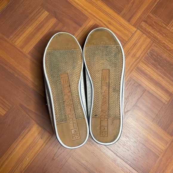 Women's nautical lace up low top anchor print sneakers - Picture 2 of 7